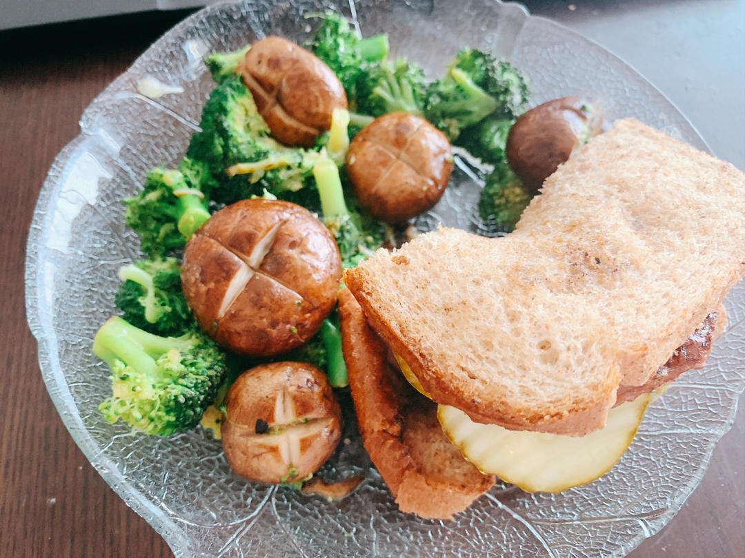 蚝油双菇西兰花