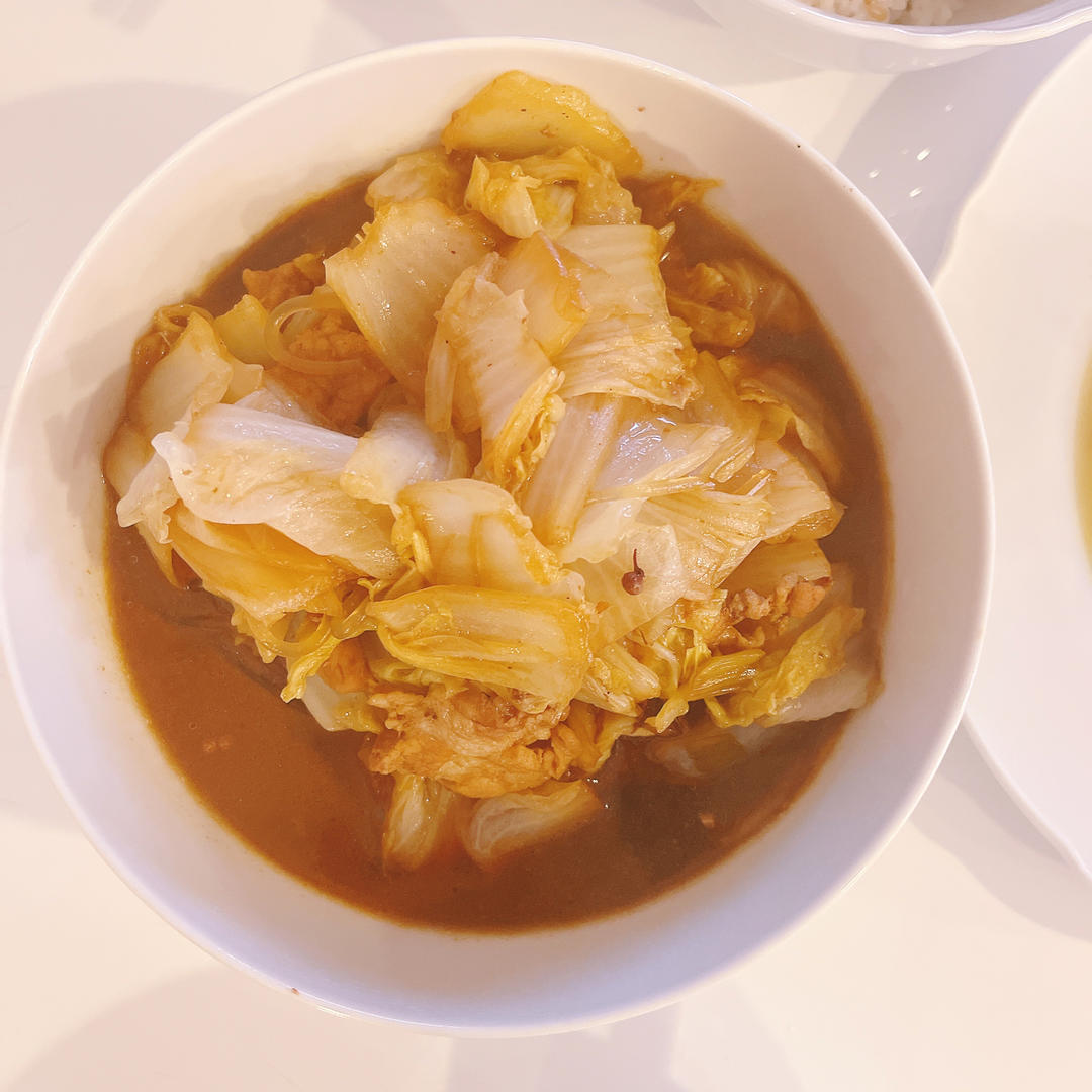 很香的白菜炖五花肉