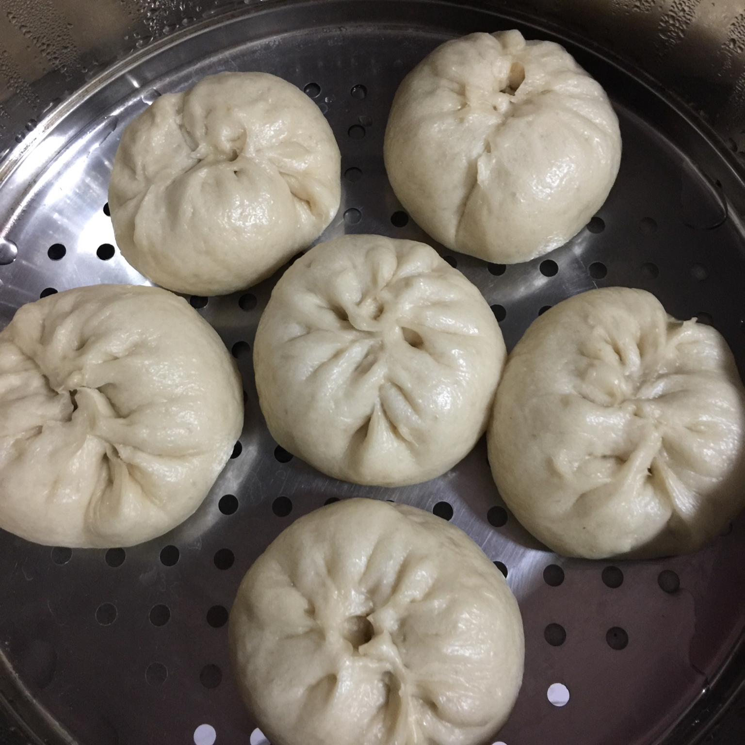 肉包子,杠杠的