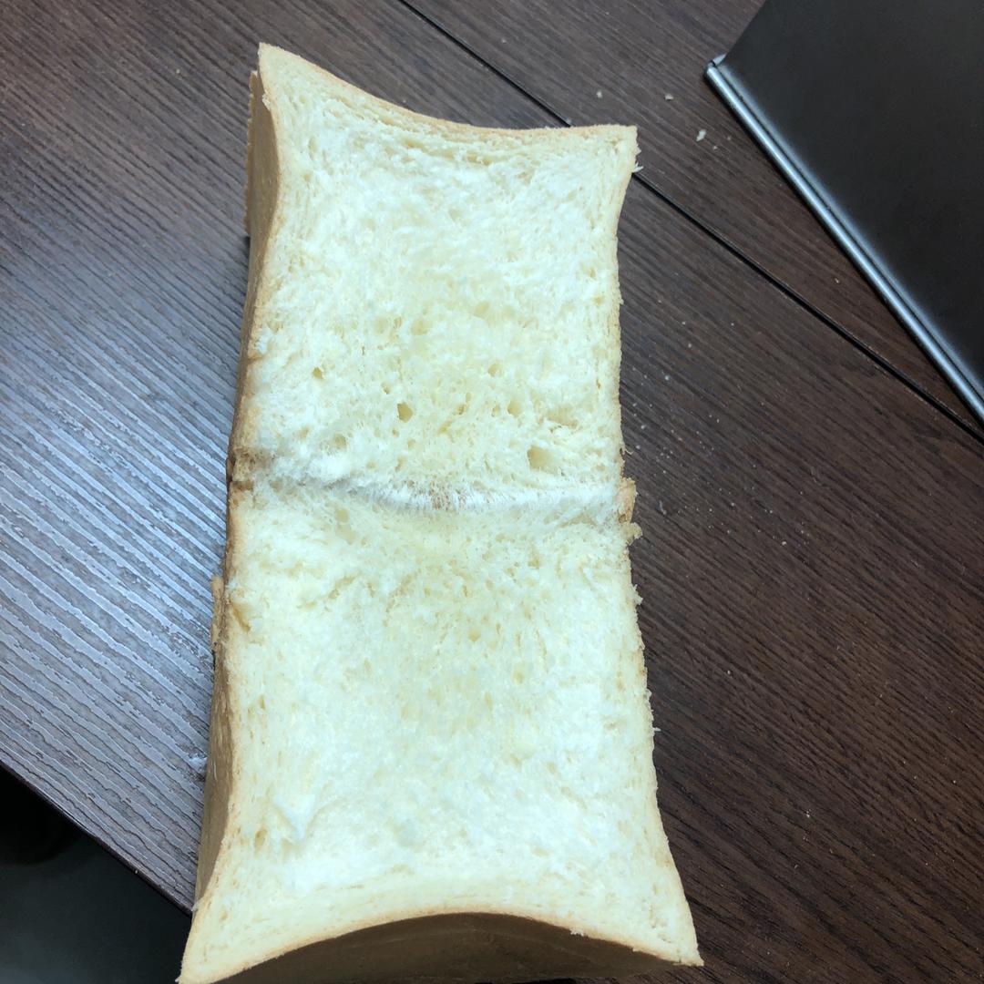 吐司，奶香手撕面包，超级香浓