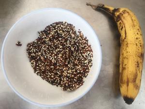 健康低卡——简易藜麦香蕉饼&快手小零食的做法 步骤1