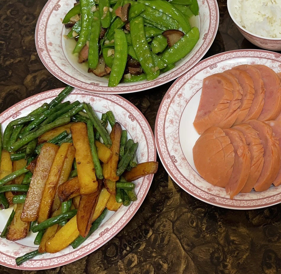 明日便当之超级下饭酱炒土豆烧豇豆！太香了！