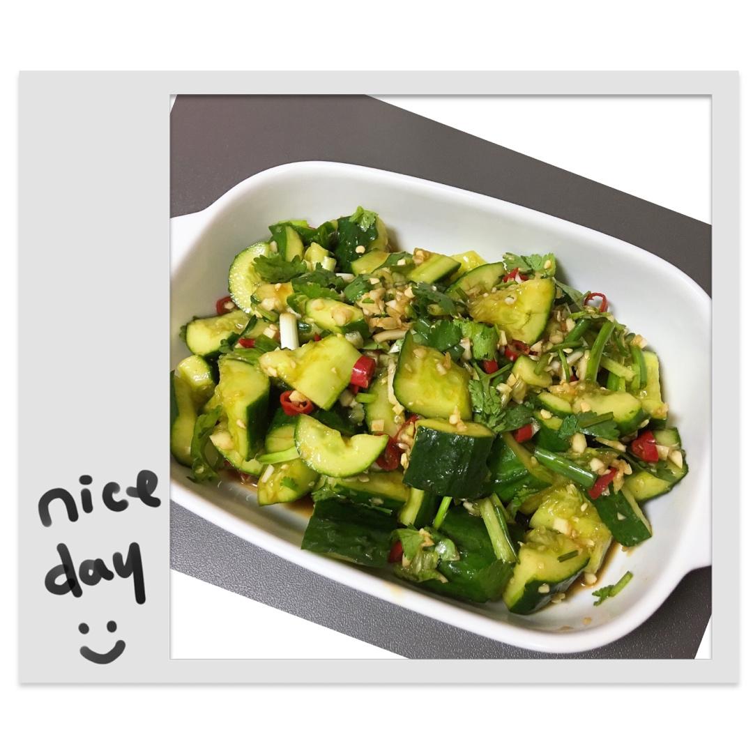 赞不绝口拍黄瓜🥒