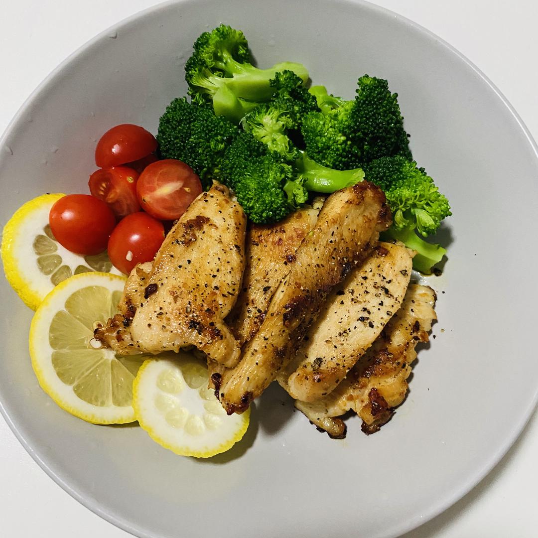 煎鸡胸肉(健身餐)