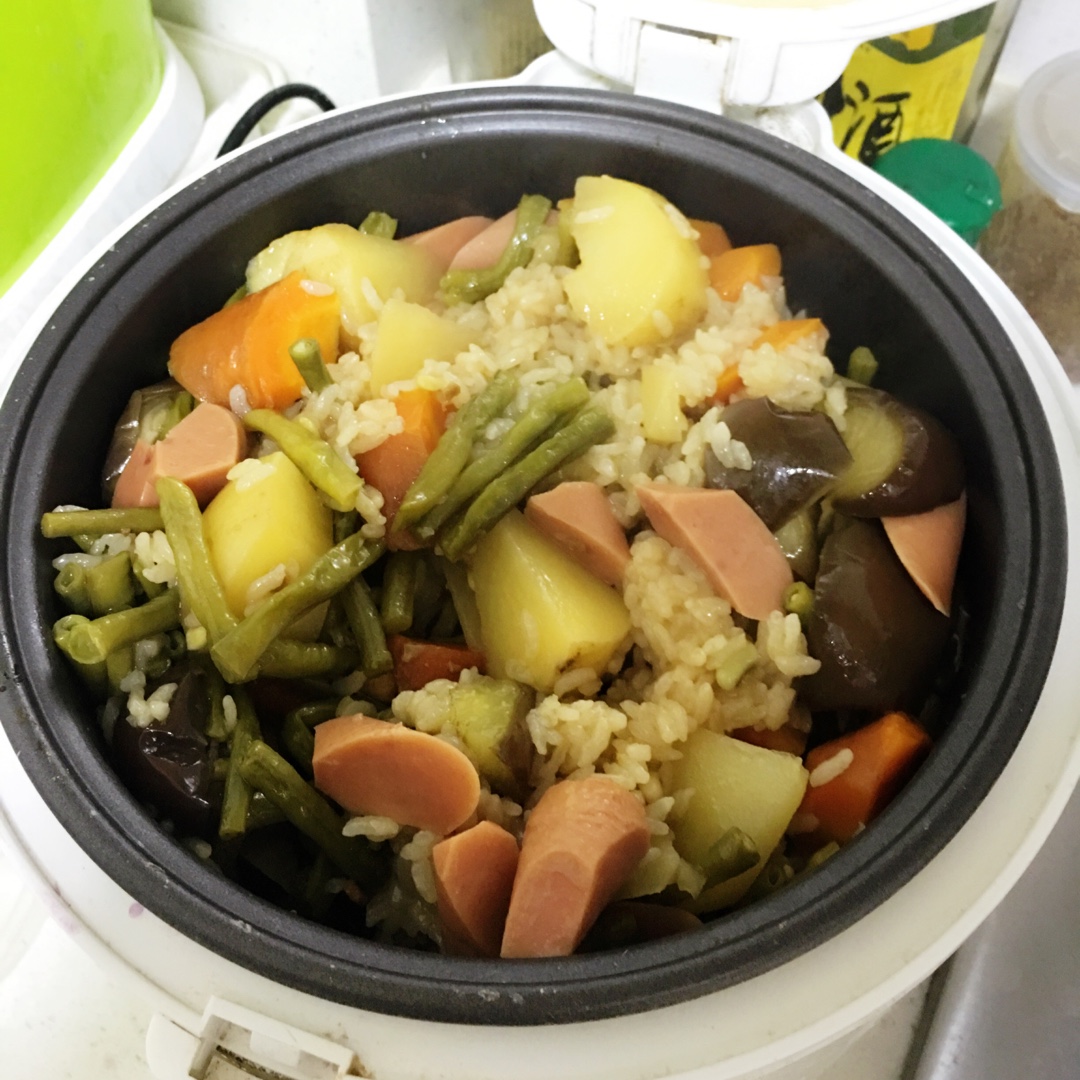 土豆焖饭（电饭锅版）