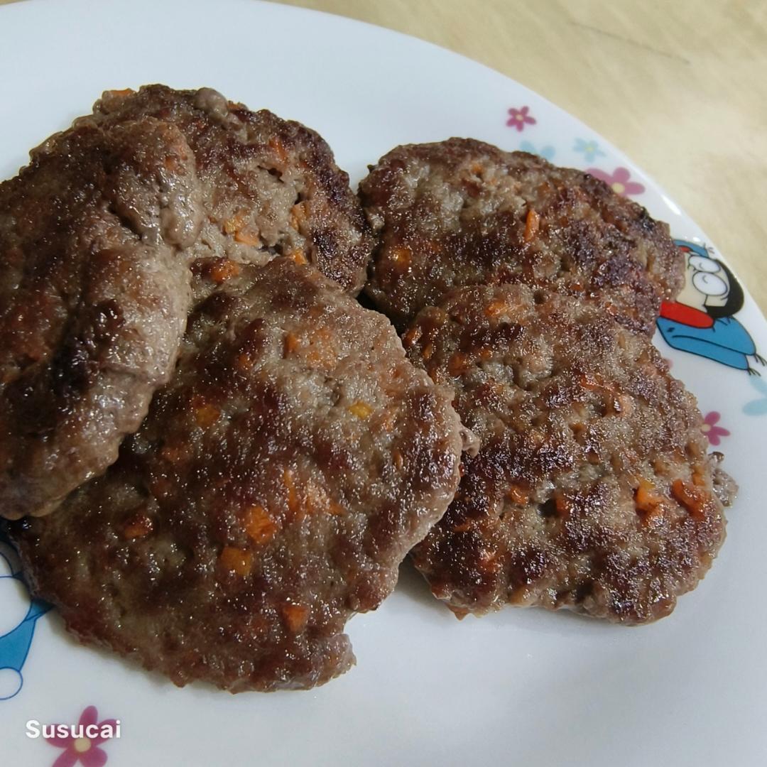 煎牛肉饼，隔壁小孩都馋哭了