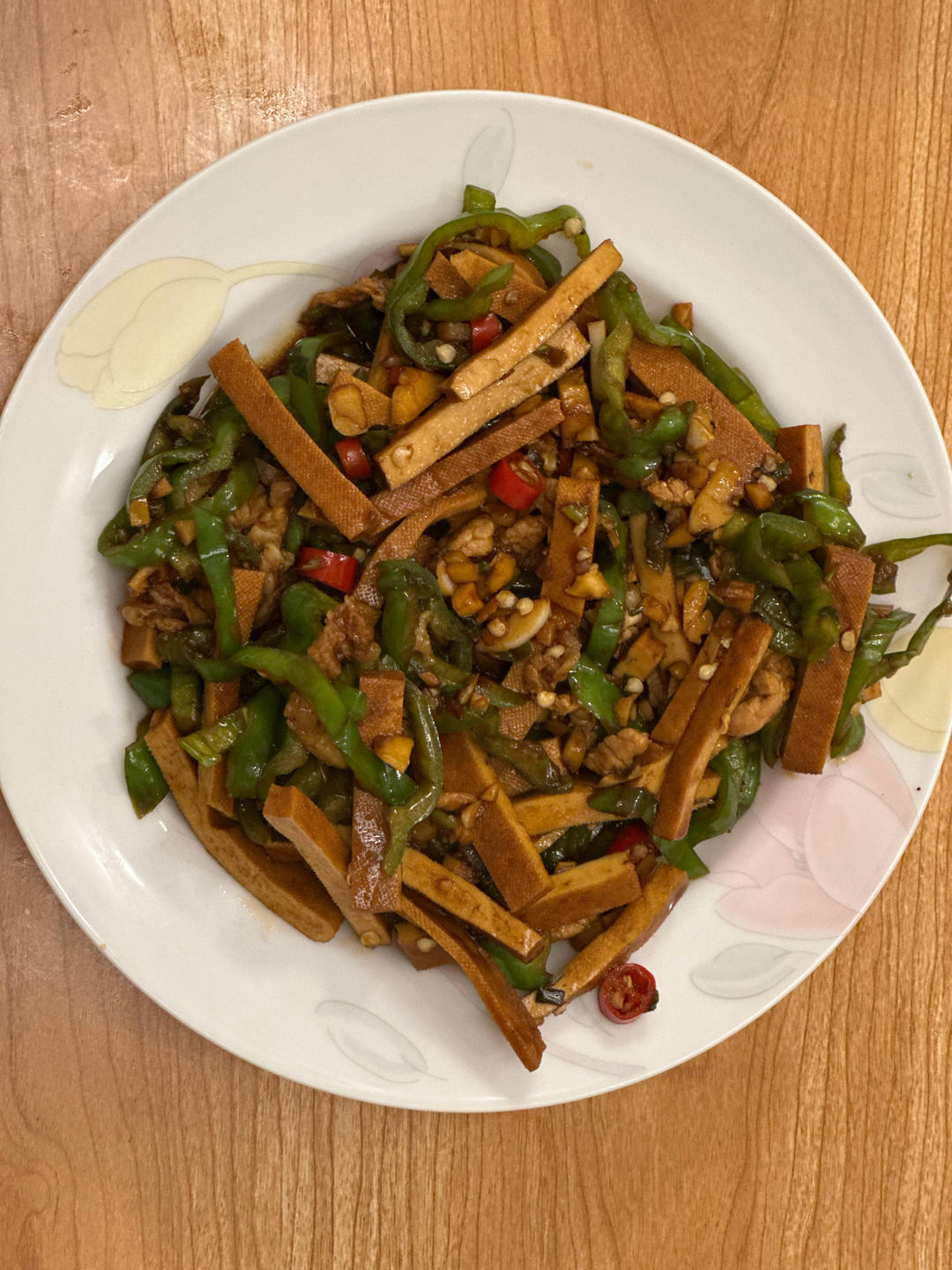 尖椒炒香干
