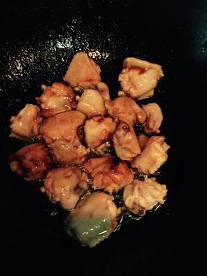 塔吉锅版香菇鸡翅的做法 步骤4
