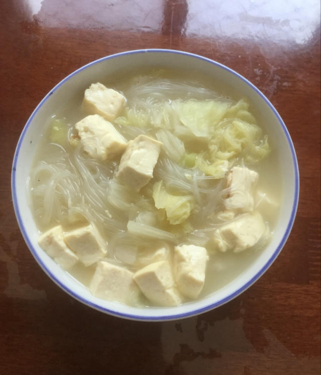 白菜豆腐煮粉丝
