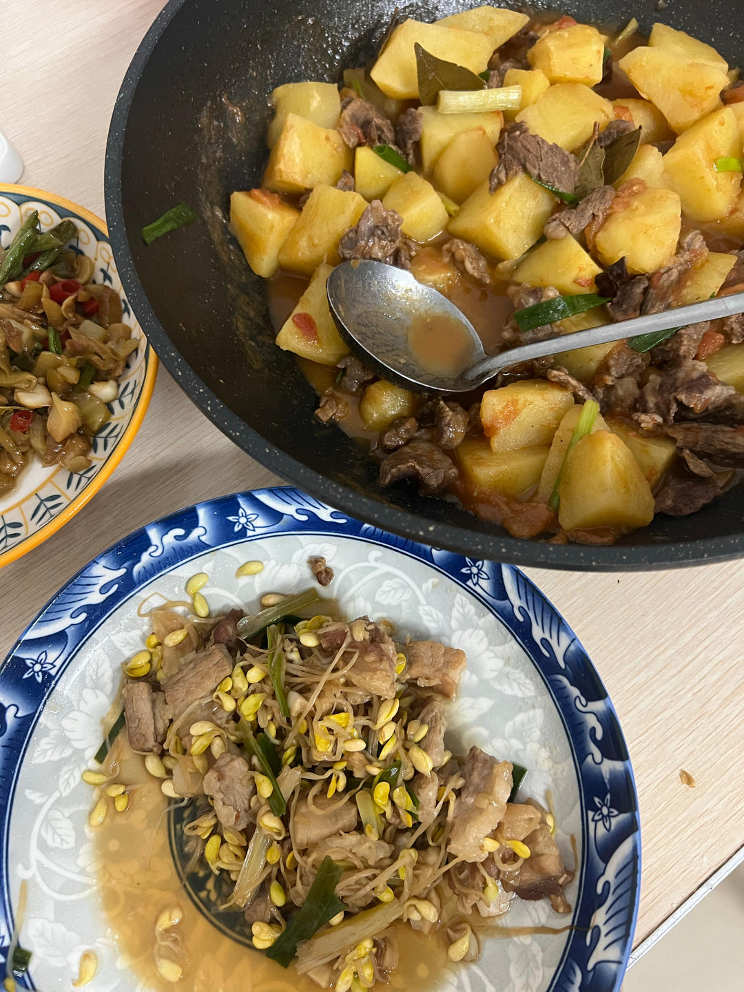 番茄土豆炖牛肉碎