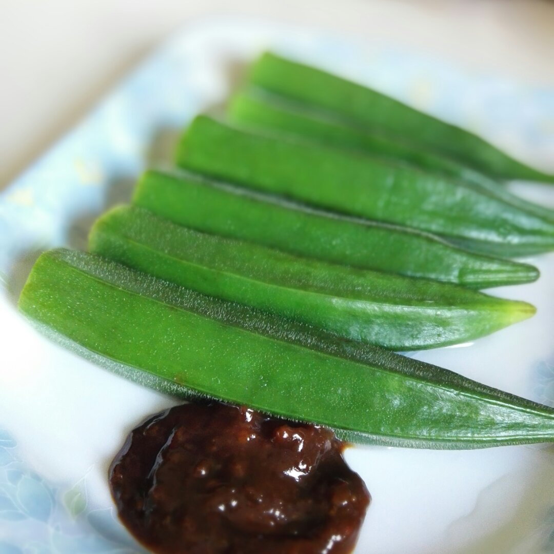 白灼秋葵