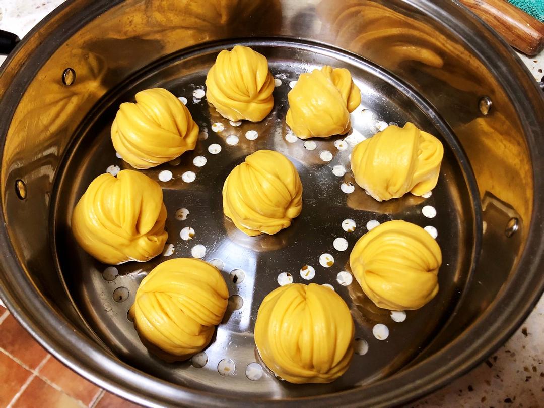 胡萝卜汁花卷馒头