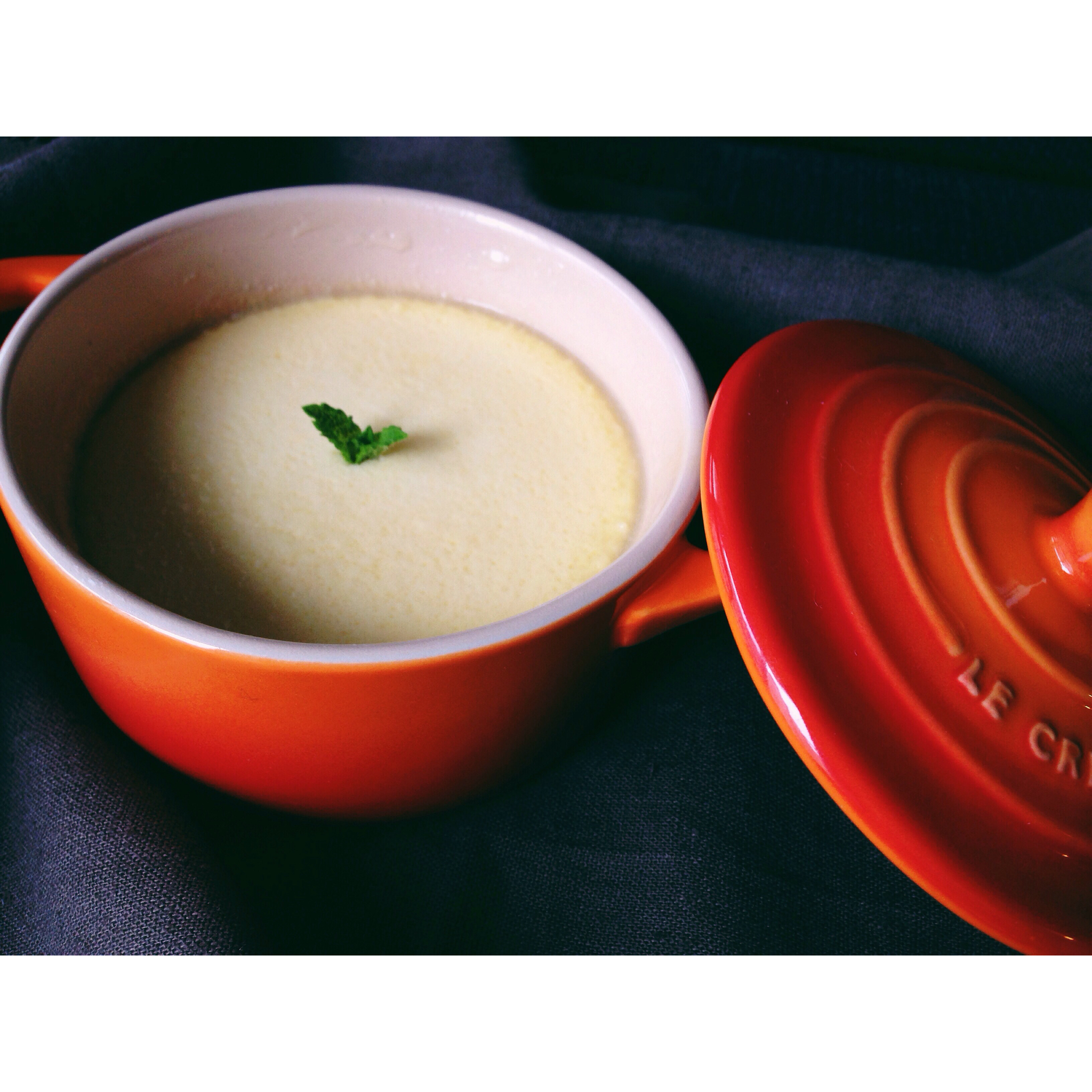 Crèmebrulée。法式烤布雷。焦糖布丁。