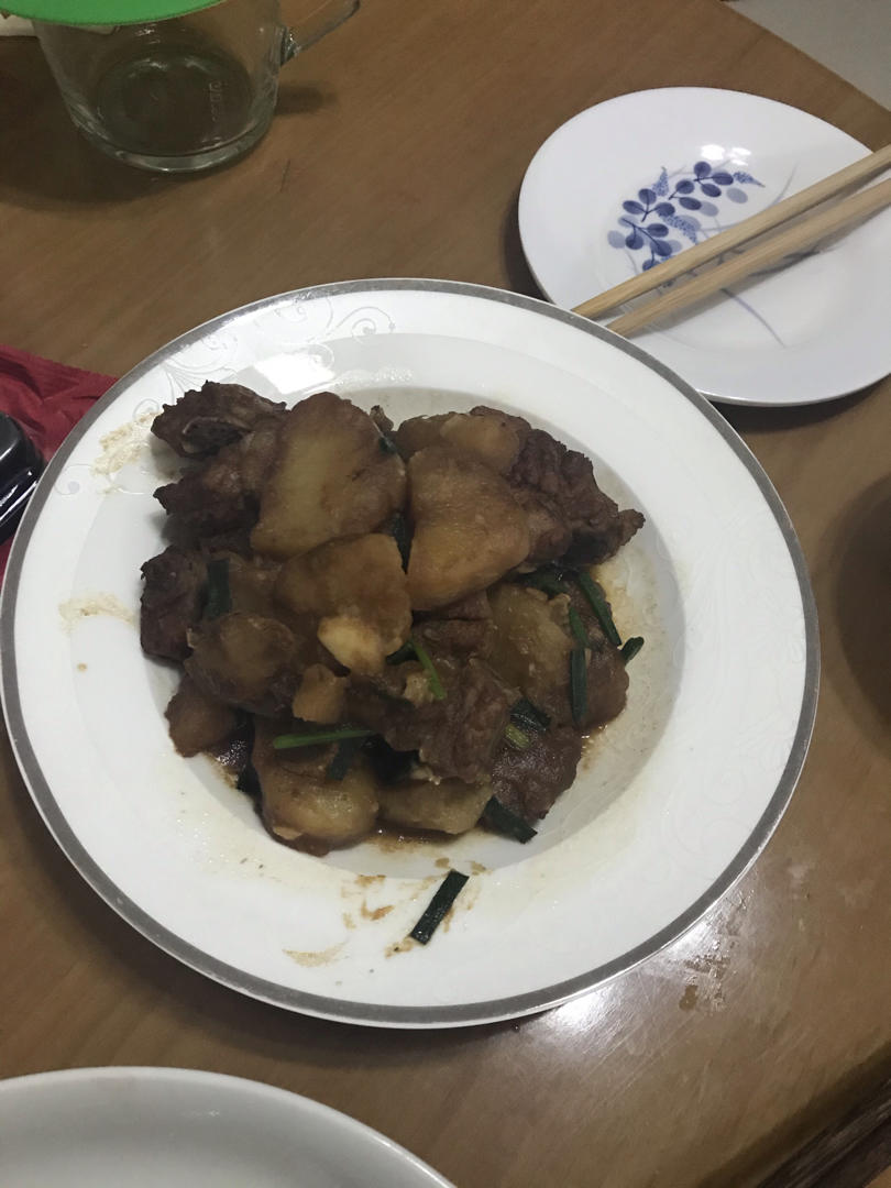 土豆烧排骨