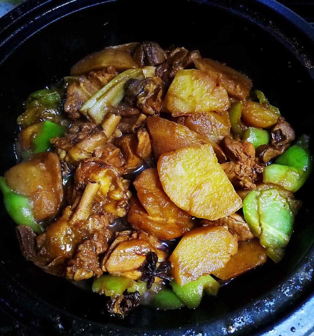 黄焖鸡米饭