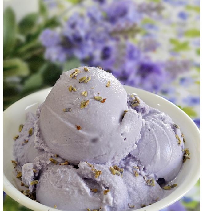 Honey Lavender Ice cream/蜂蜜薰衣草冰淇淋🍦的做法