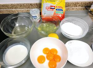 烘焙/奶香芝麻海苔肉松蛋糕卷的做法 步骤1
