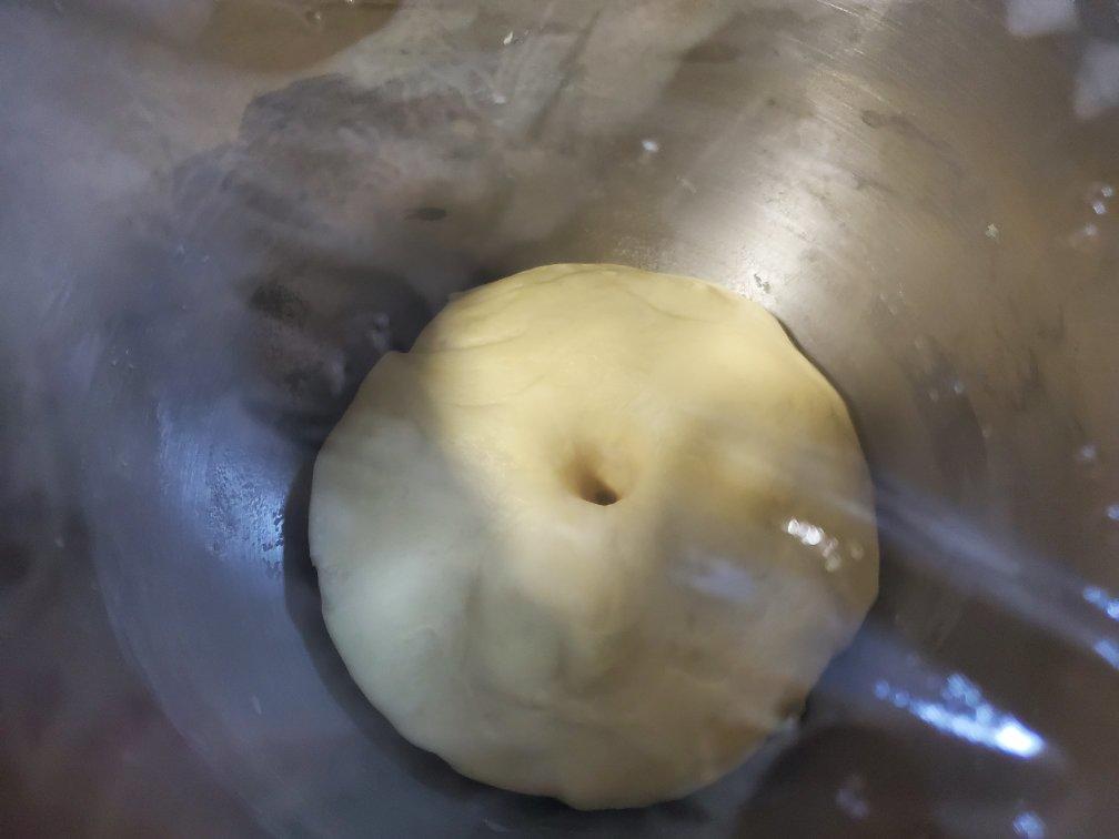 视频菜谱：做过几百次的椰蓉吐司面包
