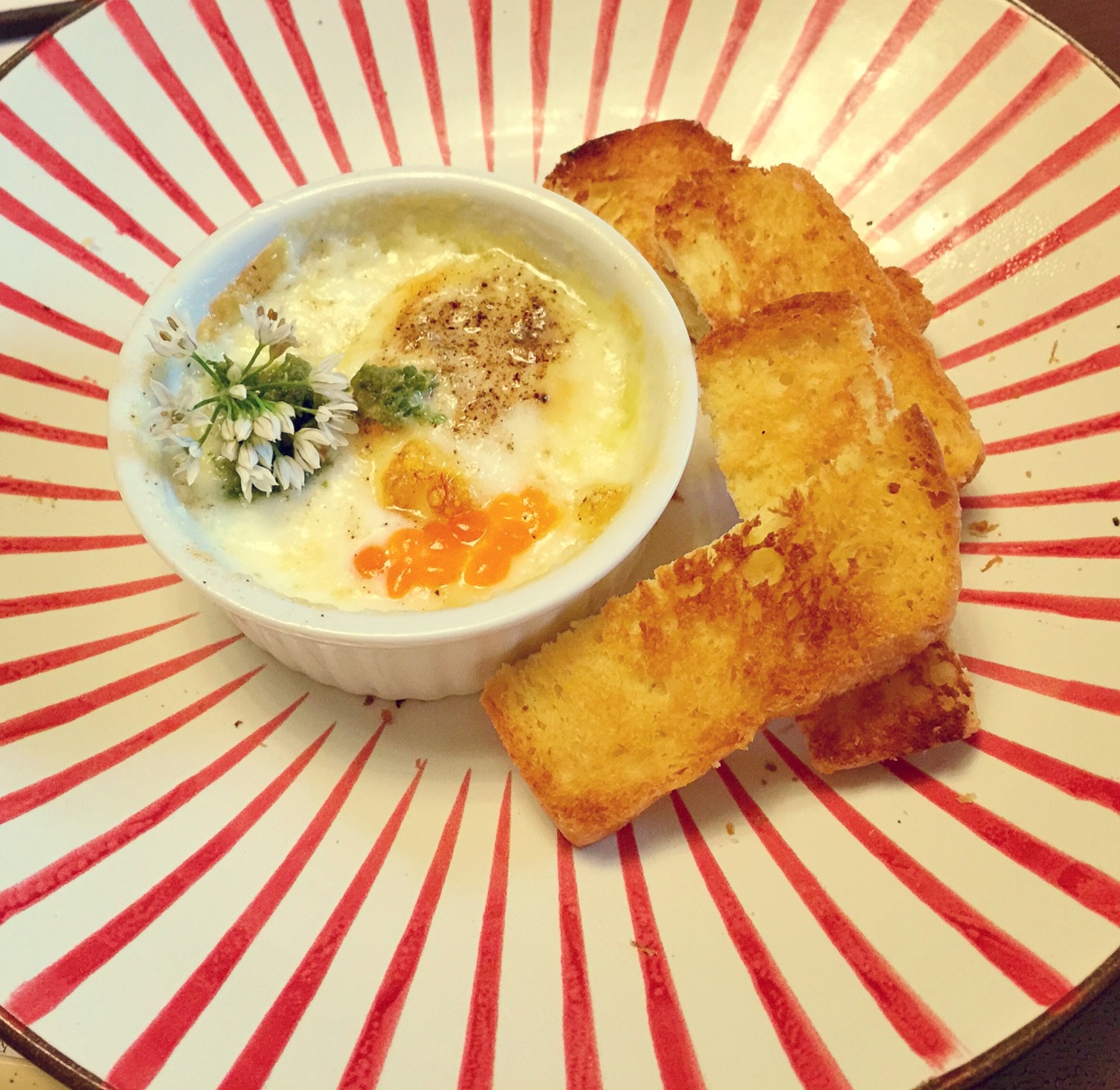【Rachel khoo】法式小蛋盅（Oeufs en cocotte）