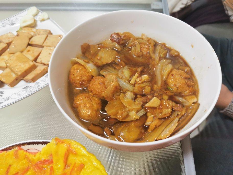 家常白菜炖粉条加豆腐泡