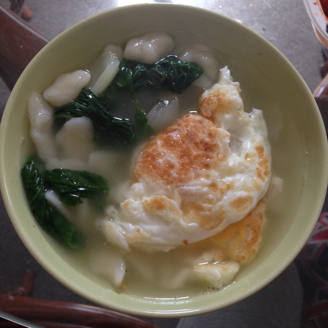 青菜鸡蛋面疙瘩汤