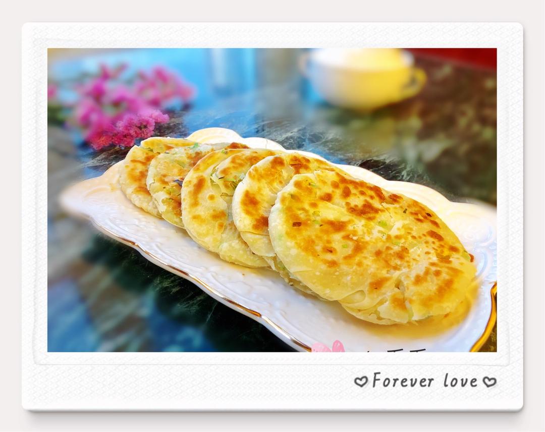 焦香酥脆的葱油饼
