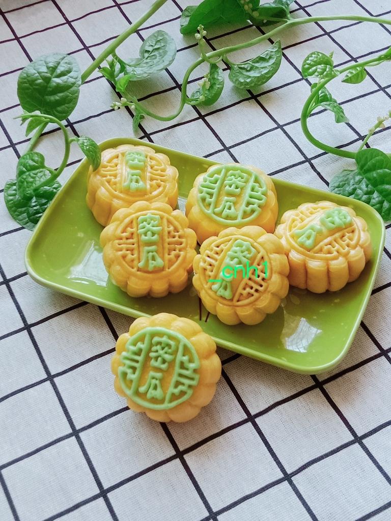 低糖少油不上火🔥的哈密瓜抹茶流心月饼～冰皮、馒头版系列B *花儿馒头146的做法