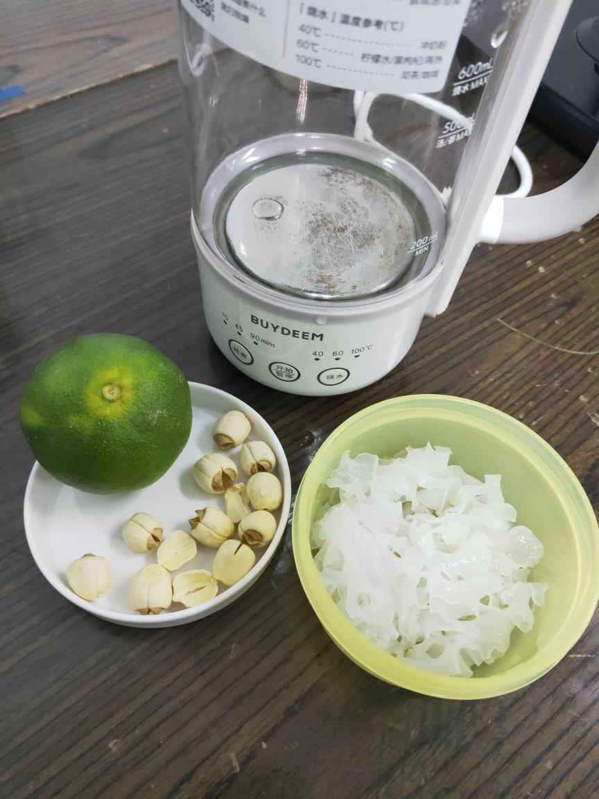 木瓜红枣银耳羹【10月北鼎养生壶食谱】
