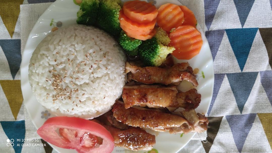 照烧鸡腿饭