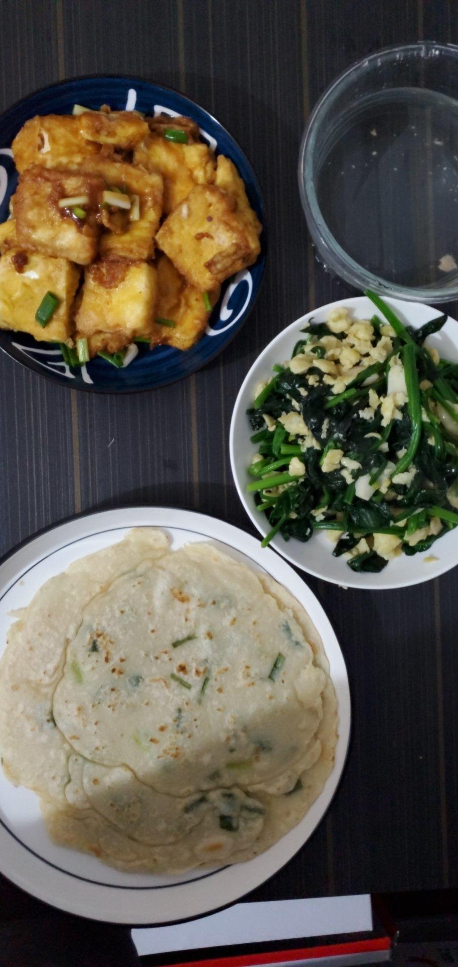 家常快手菠菜炒鸡蛋健康美味有营养