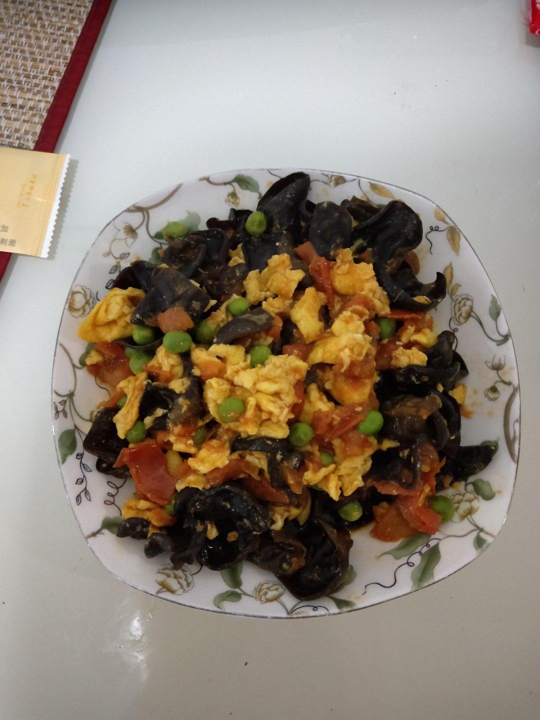 黑木耳番茄炒鸡蛋