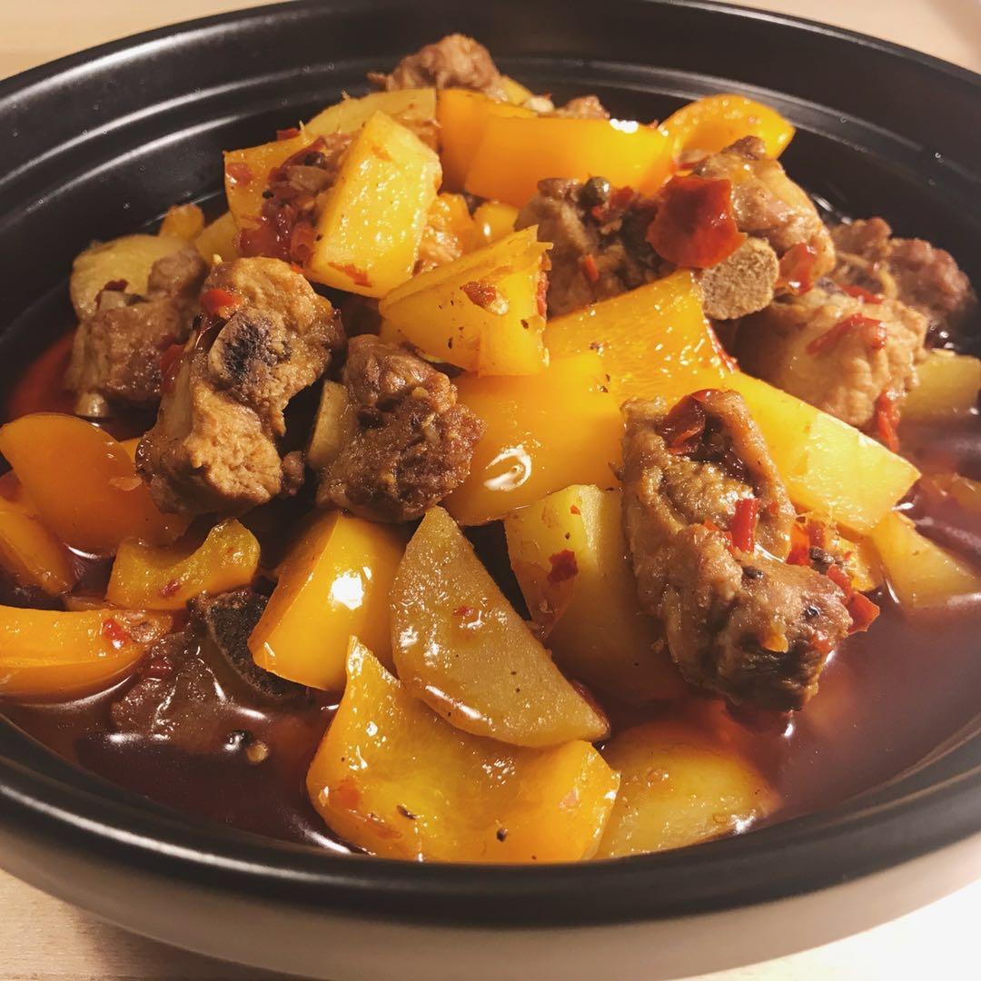 川味土豆烧排骨