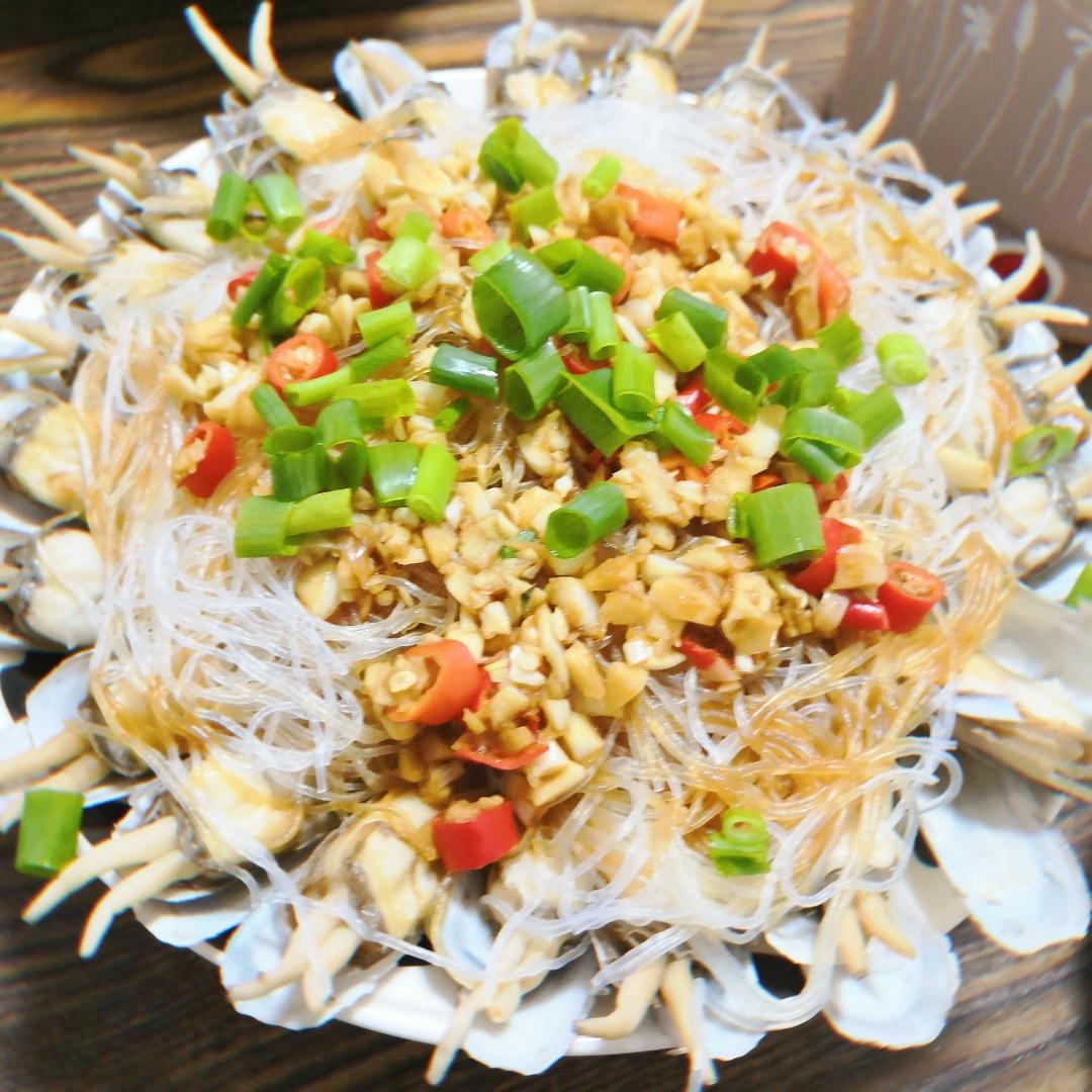 蒜蓉粉丝美味蛏子～