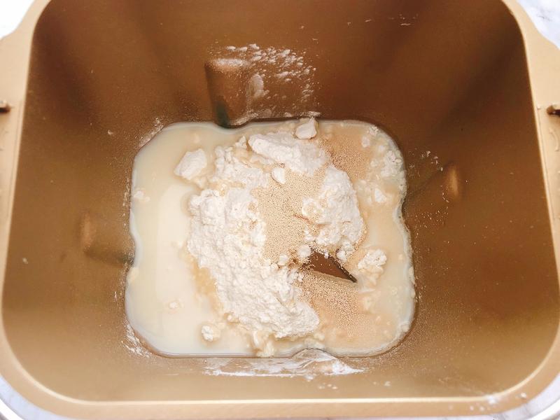 纯奶手撕吐司的做法 步骤1