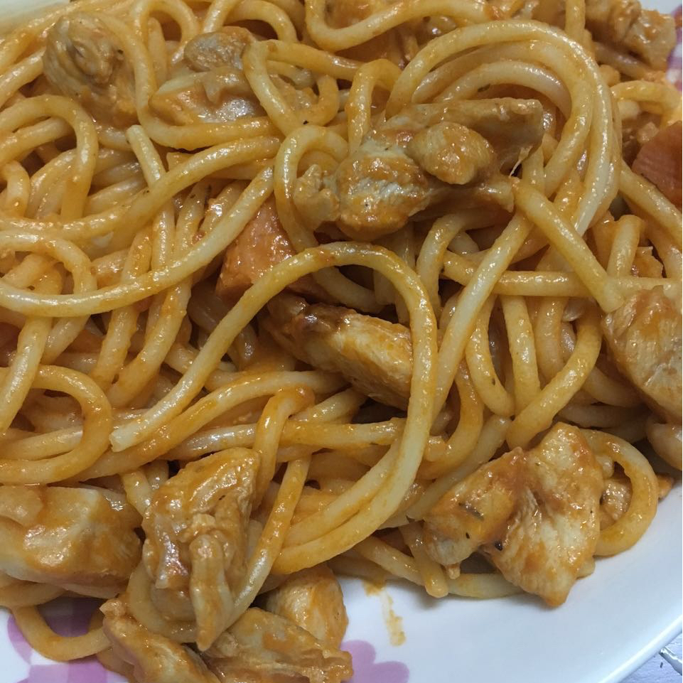 蘑菇鸡肉意大利面