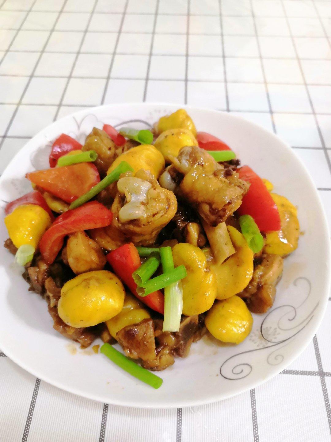 栗子焖鸡￨汁浓味郁、软糯入味