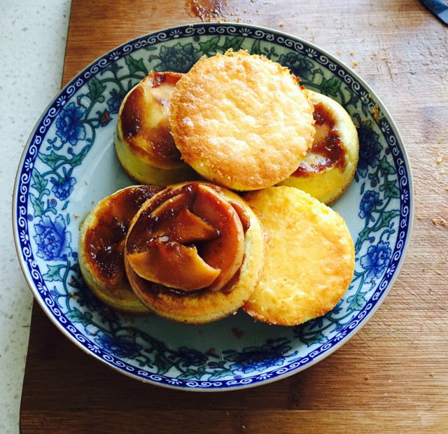 焦糖苹果翻转蛋糕