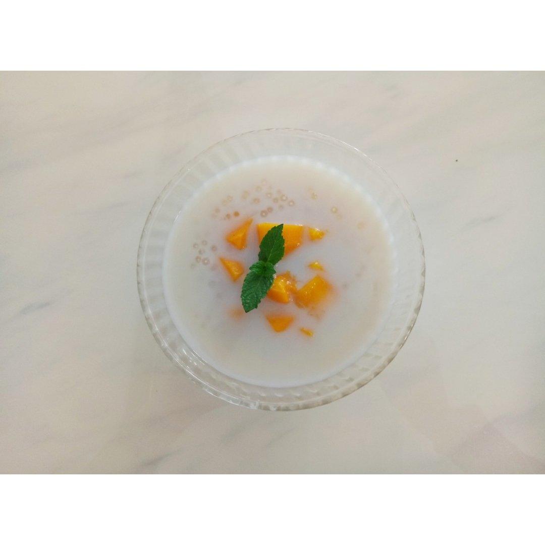 芒果椰汁西米露 | 夏日清凉解暑 无需烤箱