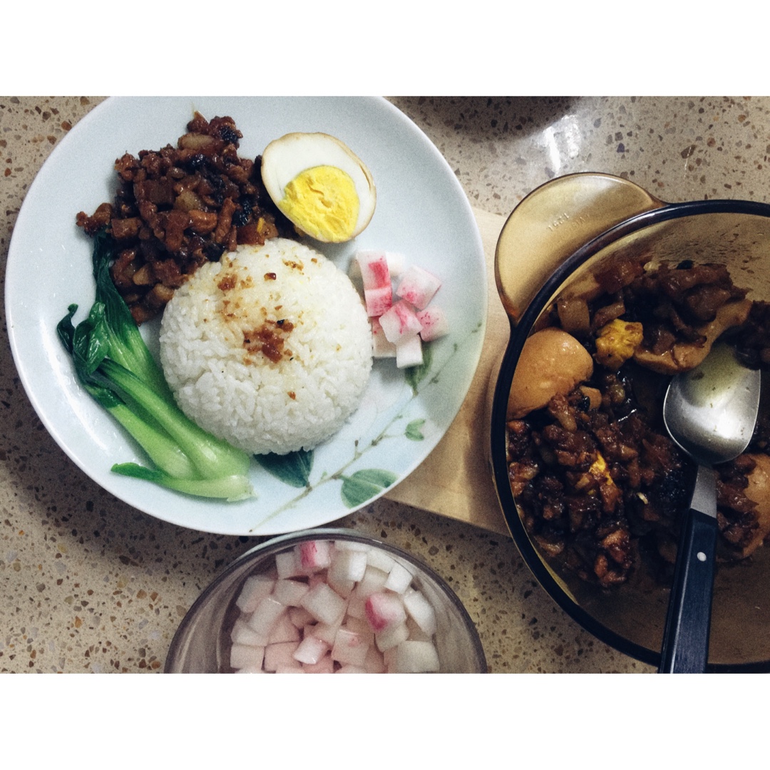 一碗高颜值有内涵的台湾卤肉饭