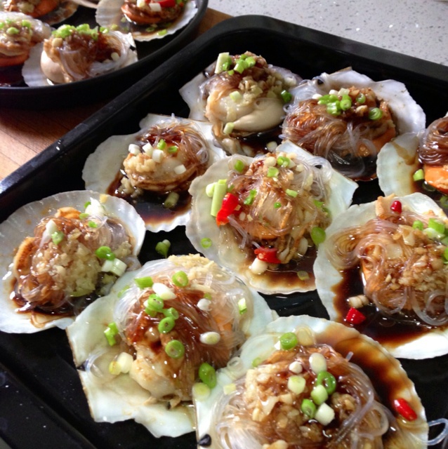 蒜蓉粉丝蒸扇贝