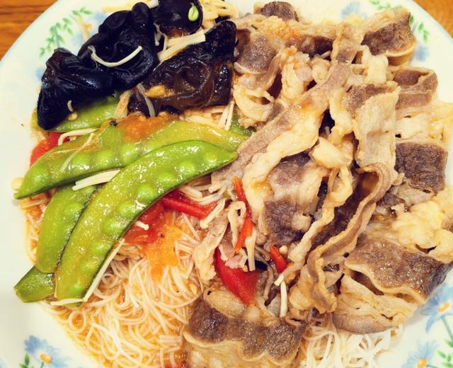 酸汤肥牛米粉的做法