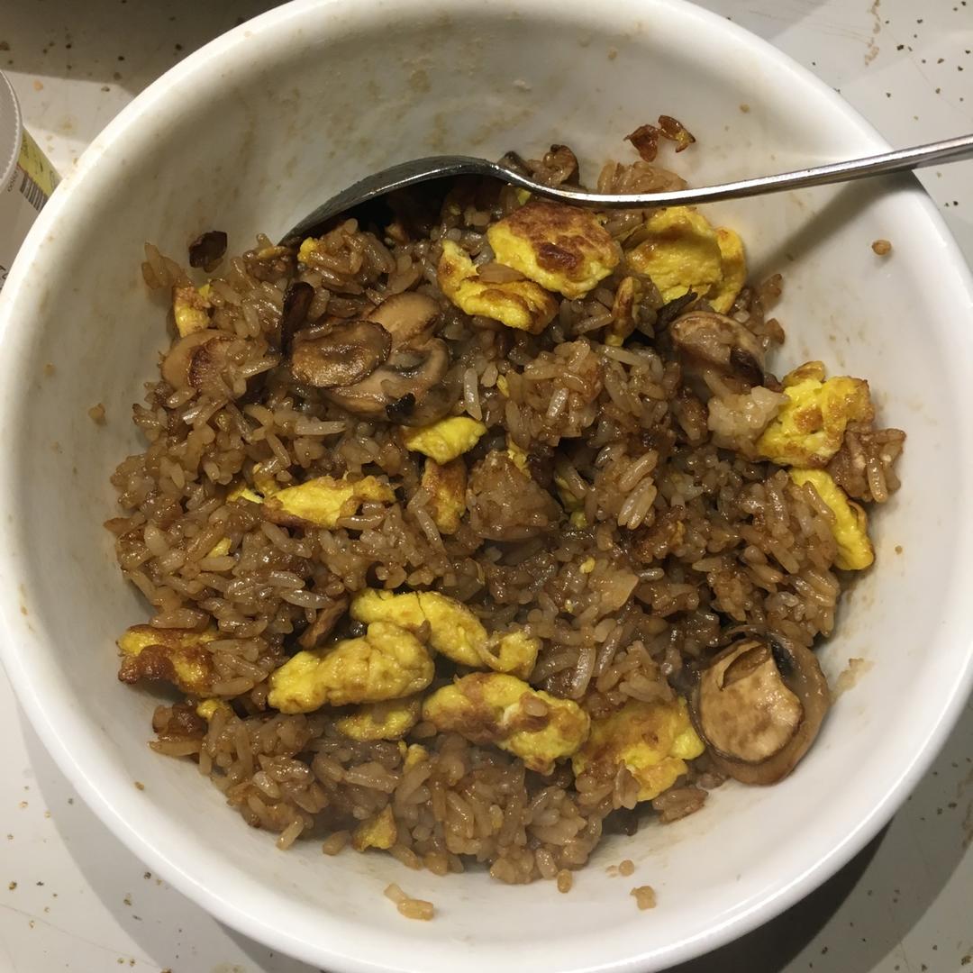 酱油炒饭(超级简单)