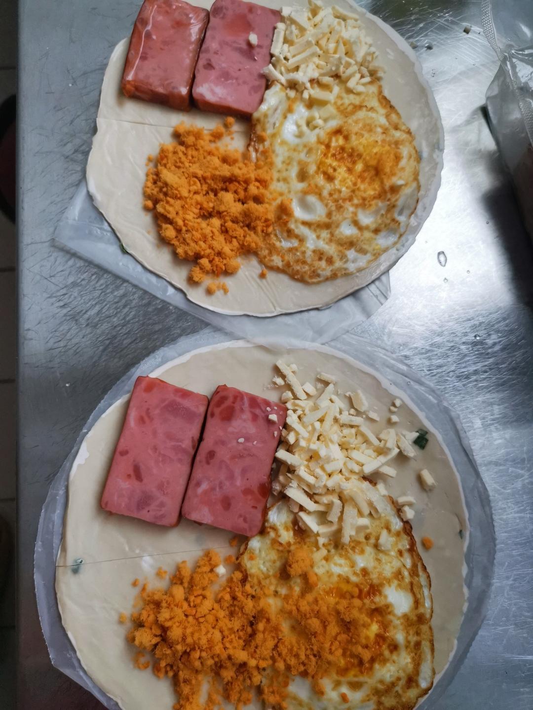 手抓饼早餐包，15分钟快手早餐，有手就会做，内容丰富好吃到犯规