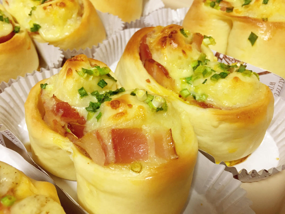 培根芝士香葱包