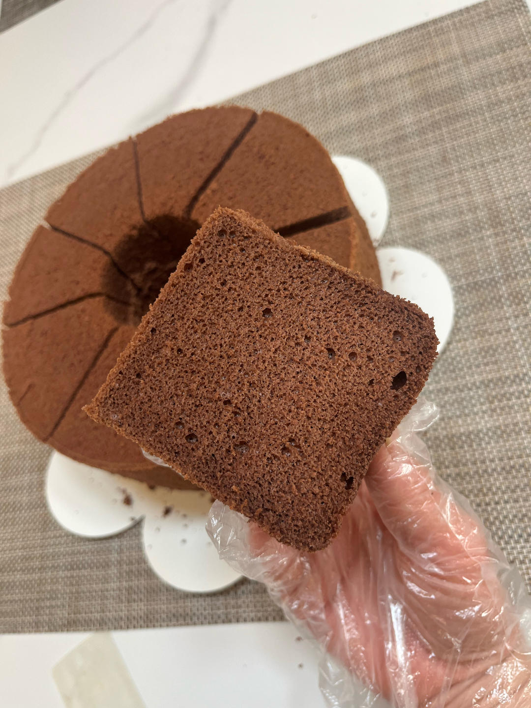 不消泡的可可巧克力戚风蛋糕