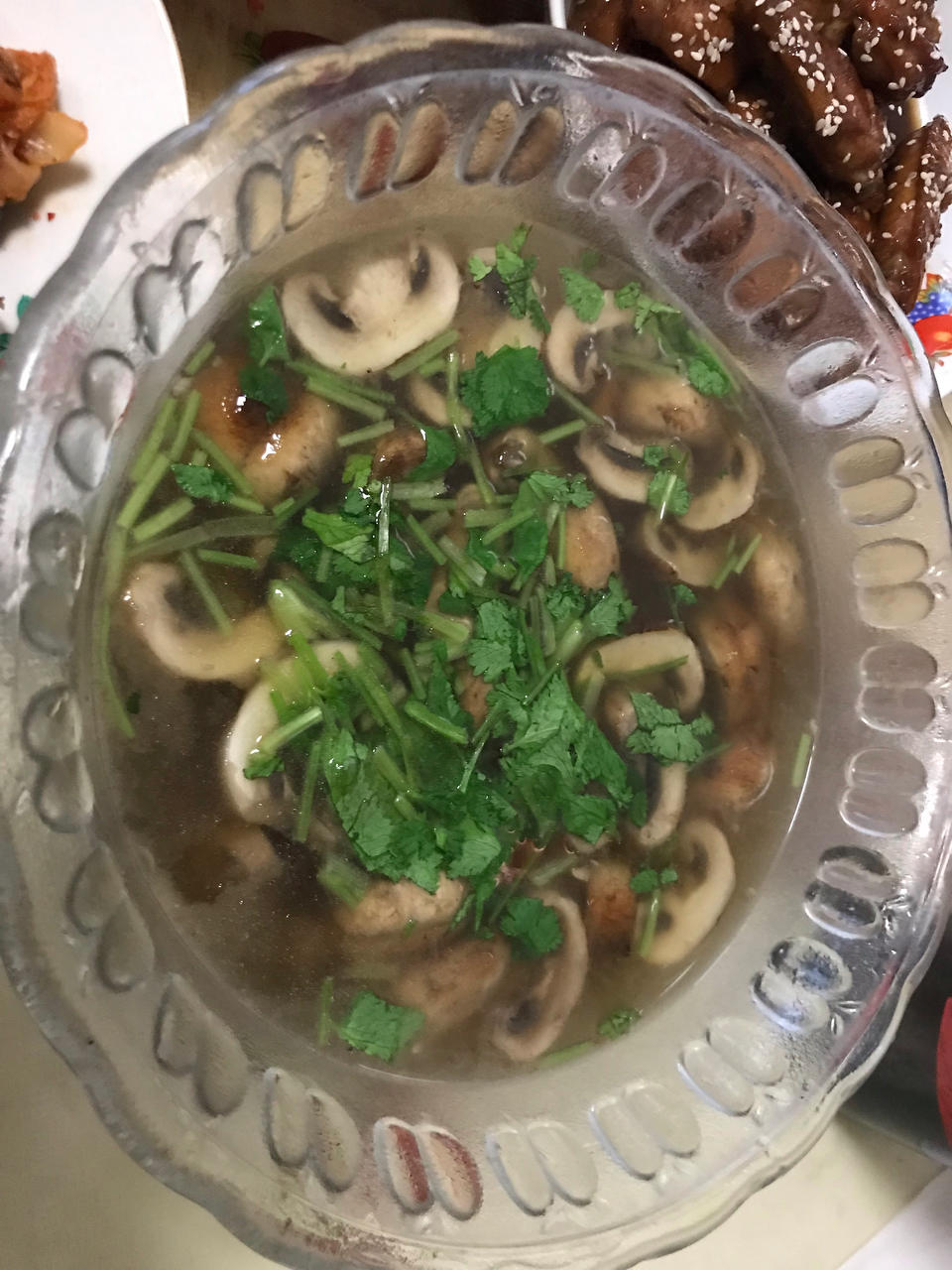 明明是素汤 却鲜得像鸡汤一样的「口蘑汤」