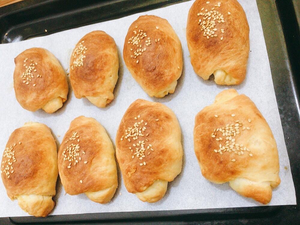 超满足超软肉松小面包