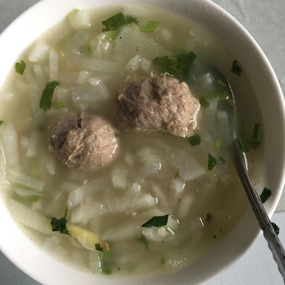 白萝卜潮汕牛肉丸清汤