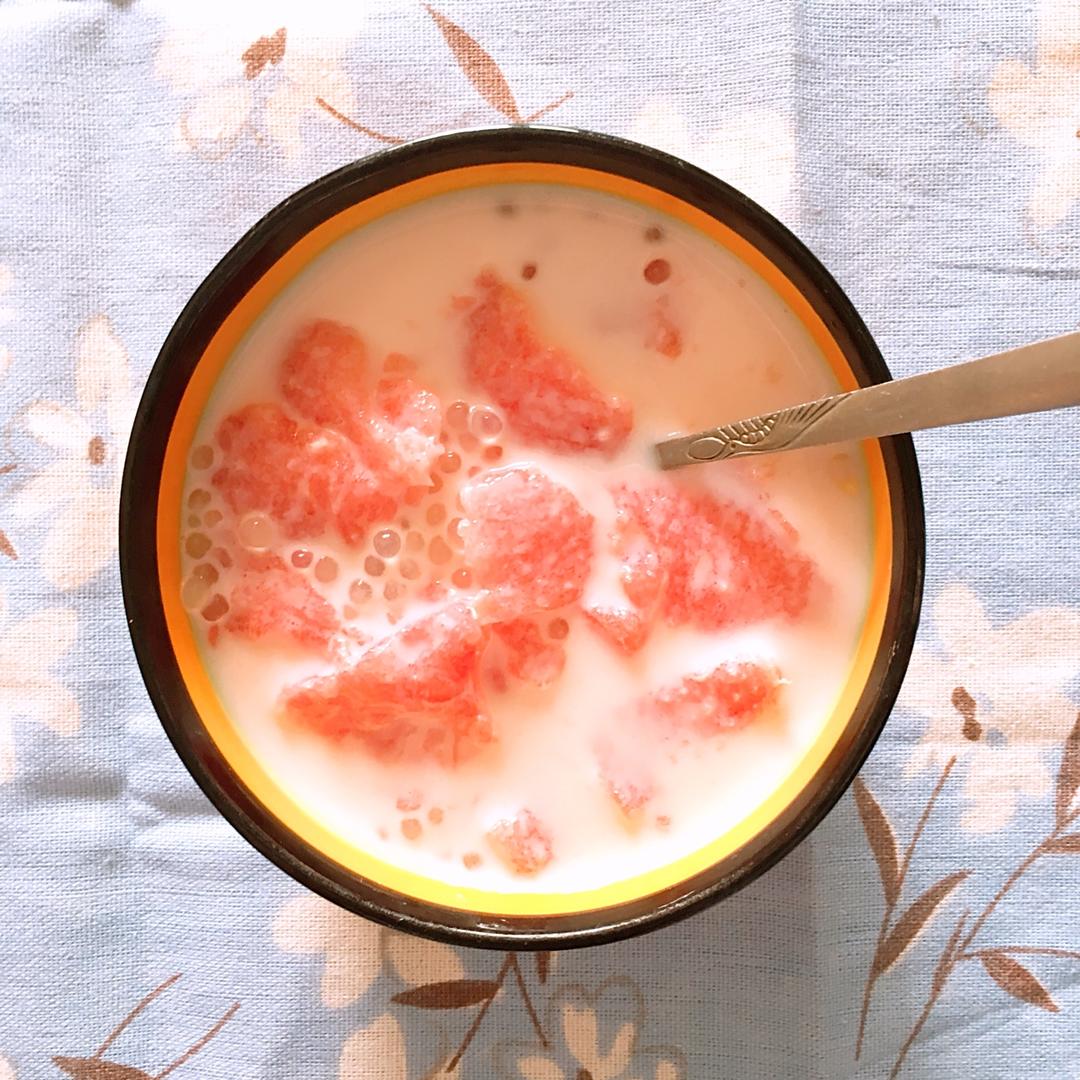 西瓜牛奶西米露