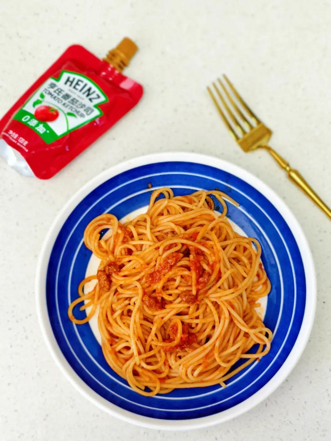 一口开胃！酸爽浓郁的番茄鸡蛋焖面🍅